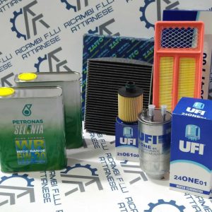 Kit tagliando punto evo euro 5 1.3 mjt 95 cv 4 filtri ufi e 4 lt selenia 5w30